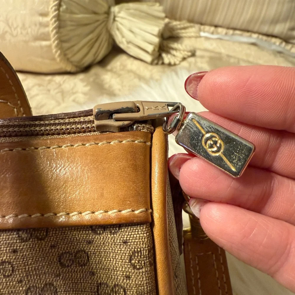 Gucci Micro GG Monogram Vintage Brown Leather Designer Handbag - Picture 14 of 17